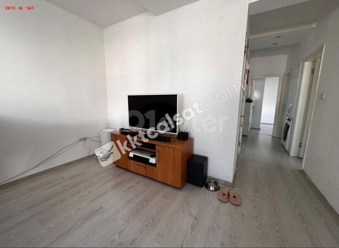 LEFKOŞA’NIN KALBİNDE 2+1 DAİRE — Yenişehir Mah — photo 3 of 7