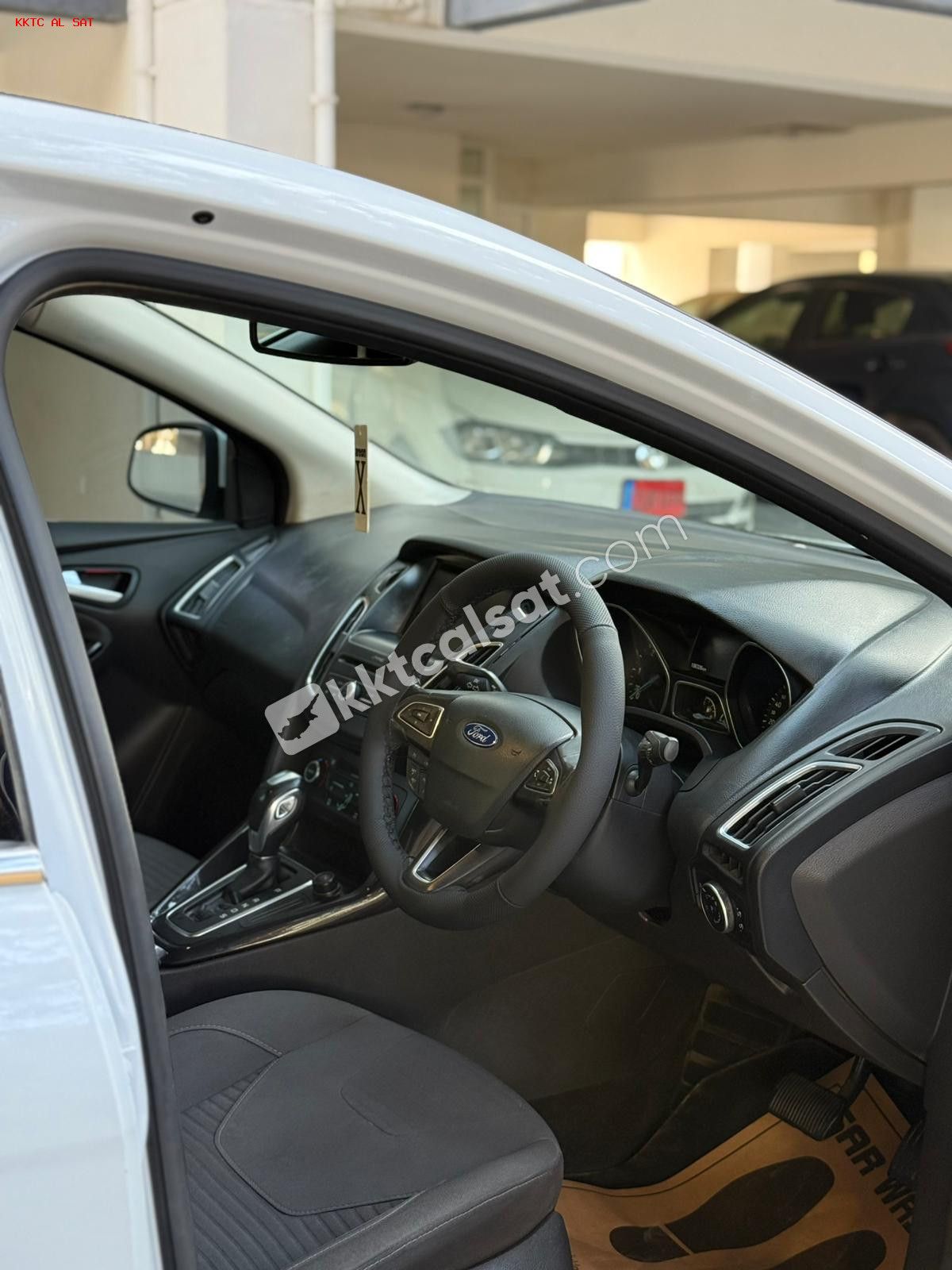 Ford Focus TİTANİUM — كيرينيا (Girne) — الصورة 10 من 11