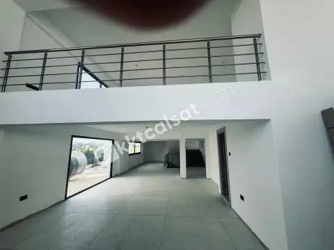 ENİBOGAZİÇİ BÖLGESİNDE SATILIK 650 m2 SATILIK DÜKKAN — Yeniboğaziçi — photo 3 of 7
