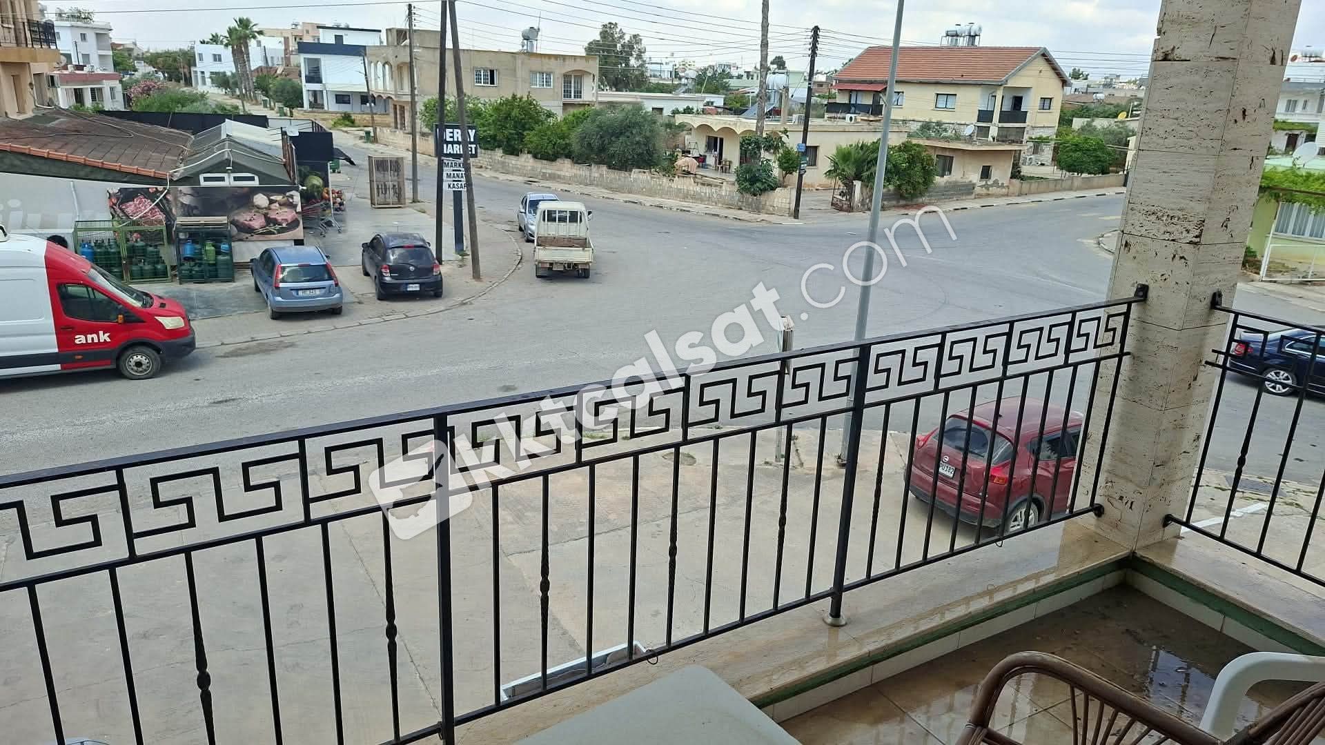 MAĞUSA YENİBOĞAZİÇİNDE KİRALIK 3+1 — Yeniboğaziçi — photo 2 of 6