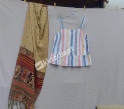 Askılı, fırfır detaylı yazlık üst