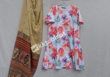 Primark bisiklet yaka tişört elbise