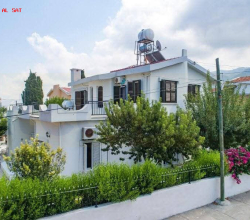 GİRNE EDREMİT’ DE MUHTEŞEM LOKASYONDA YAPILI VE TÜRK KOÇANLI SATILIK VİLLA (KOD 126)