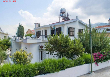 GİRNE EDREMİT’ DE MUHTEŞEM LOKASYONDA YAPILI VE TÜRK KOÇANLI SATILIK  VİLLA  (KOD 126)