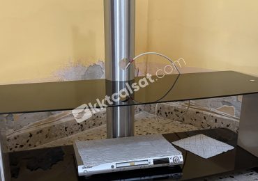 Şık Cam TV Ünitesi
